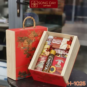 Hộp Quà Tết H1025: Giao Thoa Mỹ Vị – Xuân Sang Rạng Rỡ